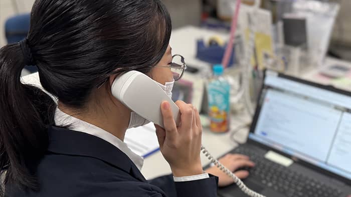 バックオフィス